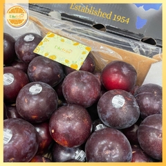 Mận Úc Ebony Rose Plum – Ruột Đỏ Ngọt Đậm, Vỏ Tím Sang Trọng | Trái Cây Nhập Khẩu Cao Cấp