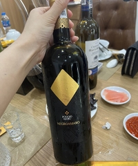 Vang 16,5 độ Poggio Maru Negroamaro Gía tốt
