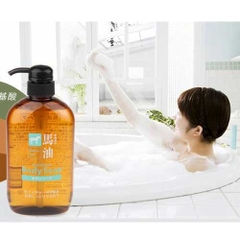 Kumano - Sữa Tắm Dưỡng Ẩm Chiết Xuất Từ Dầu Ngựa Kumano 600ml