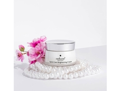 Sakura Beauty - Kem Dưỡng Trắng Da Ngừa Sạm Spots Care Brightening Cream 45g