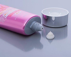 Kem dưỡng tay Q10 Moist Gel Cream 80g tuýp hồng