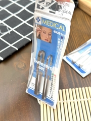 Green Bell - Set 2 nhíp nhổ lông mày cao cấp Medical Green Bell Japan