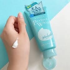 SENKA_Sữa rửa mặt trị mụn Senka Perfect Whip Medicated 120g