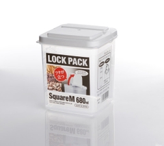 Hộp nhựa đựng thực phẩm nắp liền 680ml - Hàng Nhật nội địa