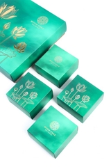 Hộp bánh trung thu cao cấp SAKURA mẫu sen ngọc ( hộp 4 cái)