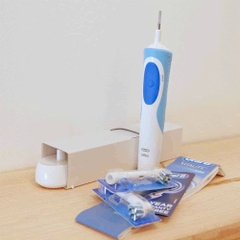 Oral-B - Bàn Chải Đánh Răng Điện Oral-B Braun Premium White (Kèm sạc)