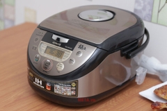 Nồi Cơm Điện Cao Tần Hitachi RZ-JHE18Y-N