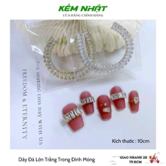 Dây Đá Lớn Trắng Trong