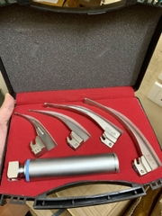 Bộ dụng cụ đặt nội khí quản - Prime