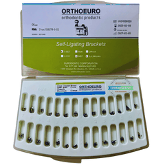 Mắc cài kim loại tự khóa OrthoEuro xanh lá (tự buộc) - Có răng 6, răng 7