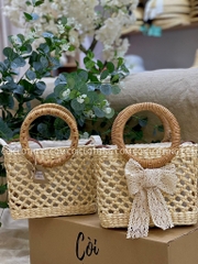 Lục bình ngang đan thưa