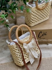 Lục bình ngang đan thưa