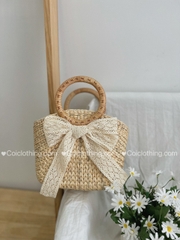 Lục bình đeo chéo quai gỗ