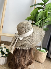 Nón cỏ thưa dây nơ