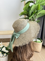 Nón cỏ thưa dây nơ