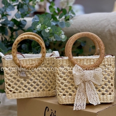 Lục bình ngang đan thưa