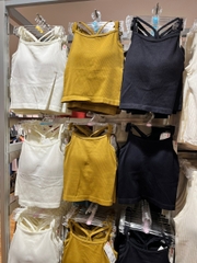 Hai dây croptop uniqlo có bra 448567