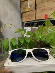 Kính chống nắng và thời trang Uniqlo