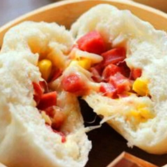 Bánh to  Nhân Xúc xích phomai