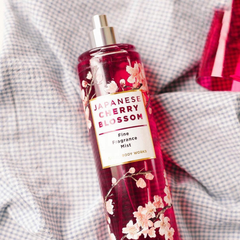 Xịt Thơm Toàn Thân Japanese Cherry Blossom Body Mist Bath & Body Work 236ml