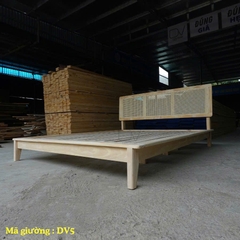 Giường Gỗ Tựa Mây Thiết Kế Sang Trọng DV5
