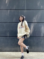 SWEATER CATWALK