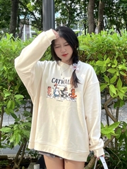 SWEATER CATWALK