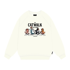 SWEATER CATWALK