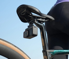 Giá đỡ gắn yên xe Insta360 quay cảnh phía sau độc đáo