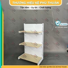 Kệ Siêu Thị Mâm Gỗ Lưng Kín (1 Mặt )  - Dài 70 x Rộng 35 x Cao 120 x 3 tầng