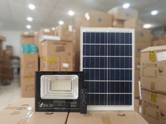 Đèn năng lượng mặt trời NP-100, Công suất 100W