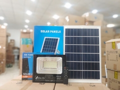 Đèn năng lượng mặt trời NP-100, Công suất 100W
