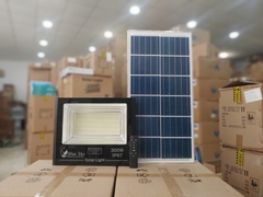 Đèn năng lượng mặt trời NP-300, Công suất 300W