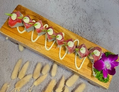 Maguro Nihon Ura Roll