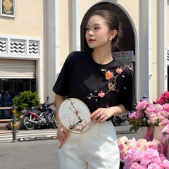 Áo Thun Thêu Ruy Băng Thủ Công - Chim Sẻ Nhành Đào 2025