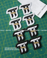 Patch thêu hình ôm viền chữ T theo yêu cầu