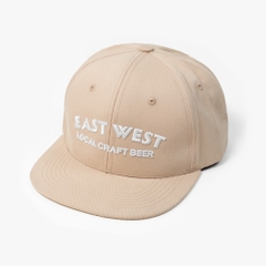 Dự án Nón snapback đồng phục thêu satin 3D East West Brewing theo yêu cầu