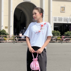 Áo Thun Thêu Ruy Băng Thủ Công - Bướm Xuân Nhành Đào
