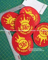 Patch thêu hình ôm viền Tôm Giống Mẫu 1 theo yêu cầu