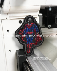 Patch thêu hình ôm viền Super Man theo yêu cầu