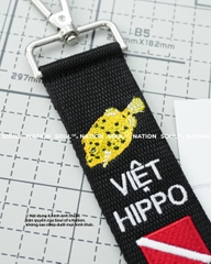 Móc khoá thêu hình ôm viền Cá vàng theo yêu cầu