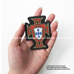 Patch thêu hình ôm viền Logo Đội bóng Bồ Đào Nha theo yêu cầu