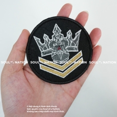 Patch thêu hình ôm viền Vương Miện theo yêu cầu