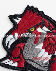 Patch thêu hình ôm viền có velcro Khủng Long Đỏ theo yêu cầu