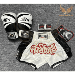 COMBO TẬP BOXING CƠ BẢN GĂNG BOXING + BĂNG ĐA + QUẦN MUAY + TẤT BẢO VỆ - TRẮNG