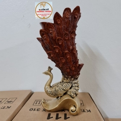 Bình cắm lông công phong thủy hình chim công trang trí nhà cửa