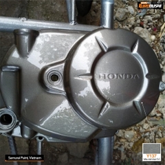 Sơn xịt Samurai Kurobushi - MÀU XÁM BẠC S.C Y137 (400ml)