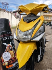 Sơn xịt Samurai Kurobushi - MÀU VÀNG CHANH Yamaha Y810 (400ml)