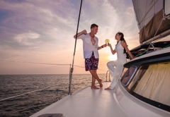 Khám phá đảo Coral và ngắm hoàng hôn Phromthep bằng du thuyền Catamaran_Optional Tour