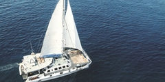 Khám phá đảo Lembongan bằng du thuyền Beach Club Cruise